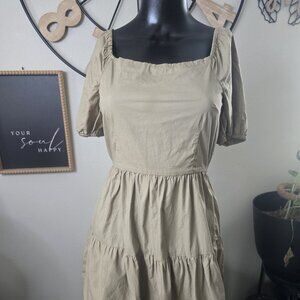 🧶 Khaki Milkmaid Backless Dress | Forever 21 | Size Small